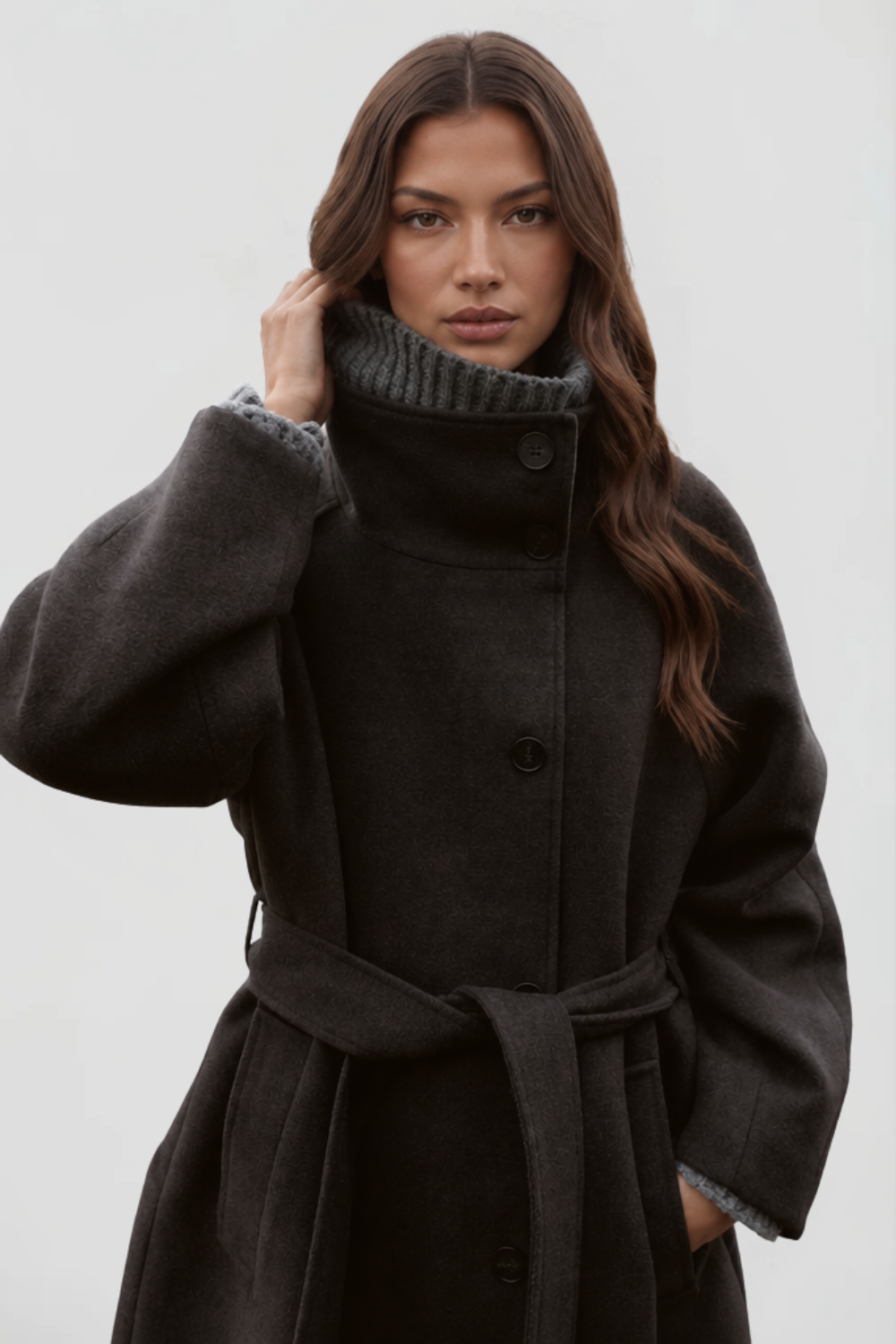 Manteau Adriana marron, détail de la manche